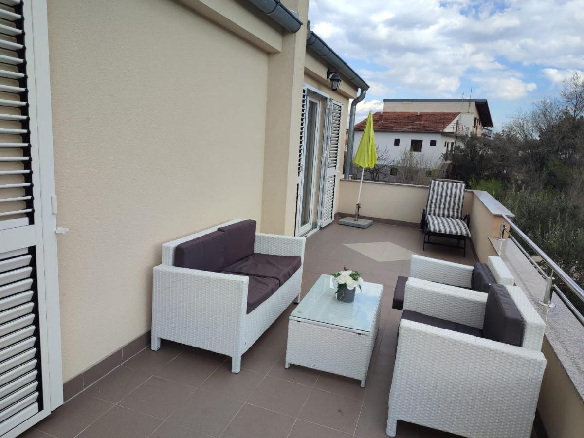 Murtela, 2-Bedroom Apartment Raslina المظهر الخارجي الصورة